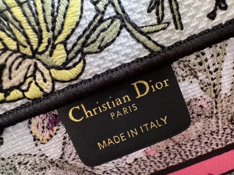 Dior Shopping Bags